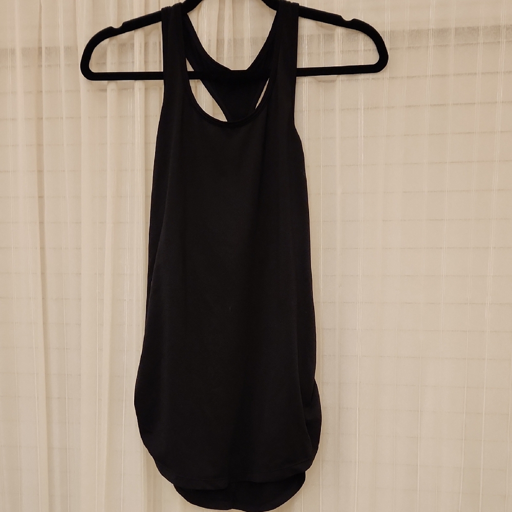 Elegant Black Sleeveless Muscle Tee
